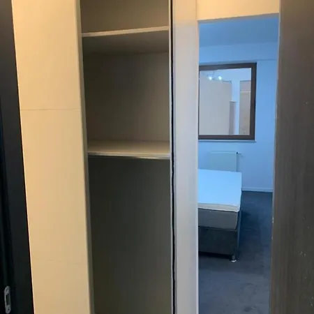 Apartament Pe Drumul Poienii Апартаменти Брашов