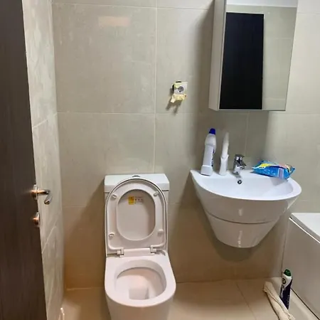 Apartament Pe Drumul Poienii Апартаменти Брашов